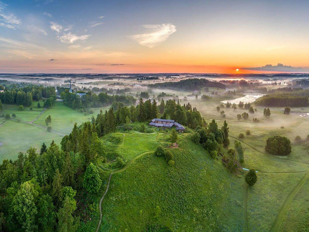 Otepää-Linnamägi-panoraam-ragnar-vutt-visit-estonia